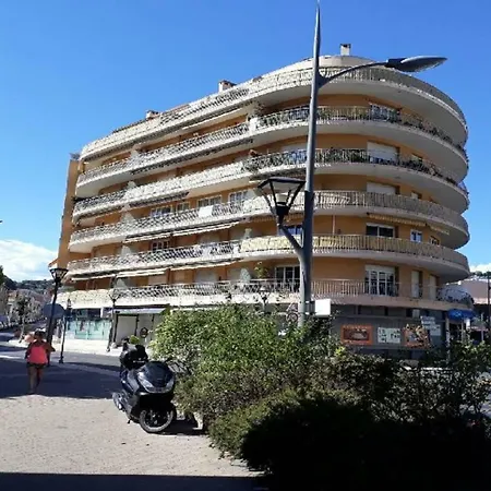 Le Tanagra Apartment *